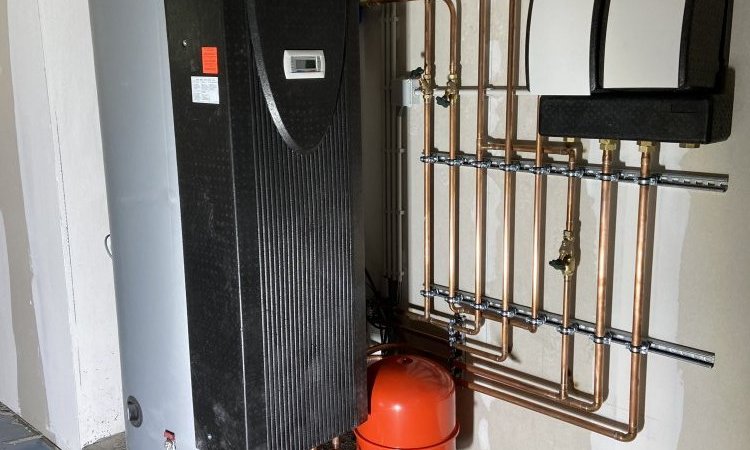 Pompe A Chaleur Air/Eau DIMPLEX Unitée Intérieur avec module hydraulique